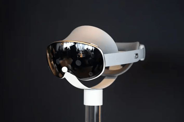 星微美全息加速AI+AR技术融合引领穿戴赛道!瓦利棋牌亚马逊“Amelia”智能眼镜登场三(图3) 星微美全息加速AI+AR技术融合引领穿戴赛道!瓦利棋牌亚马逊“Amelia”智能眼镜登场三(图3)